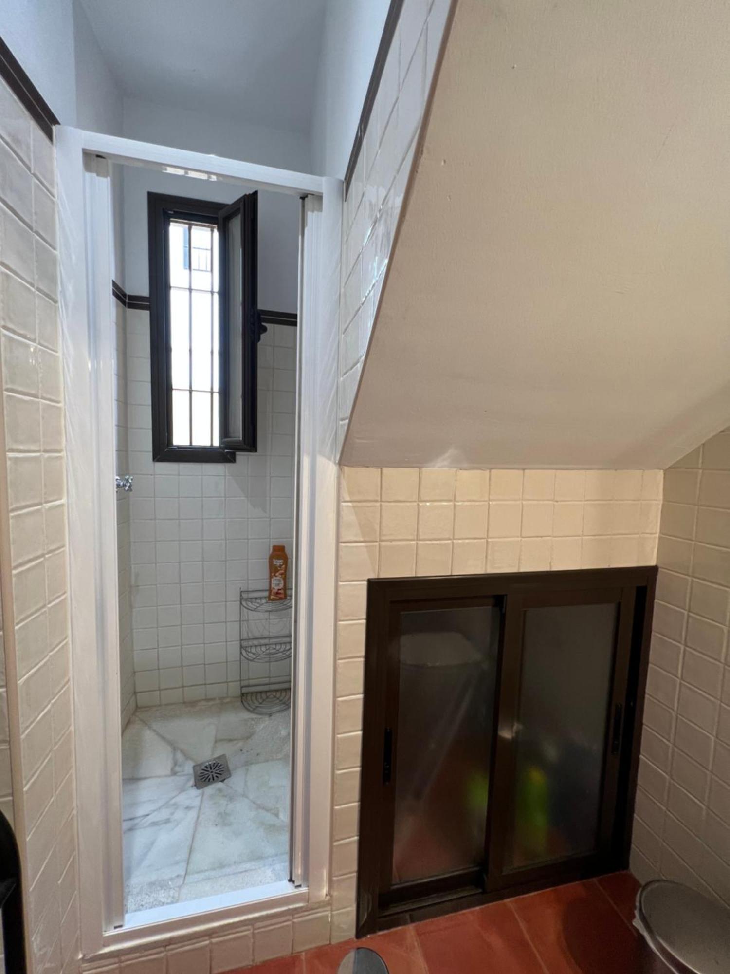 Apartamentos Sevilla Deluxe Rosales Los Rosales  Екстер'єр фото